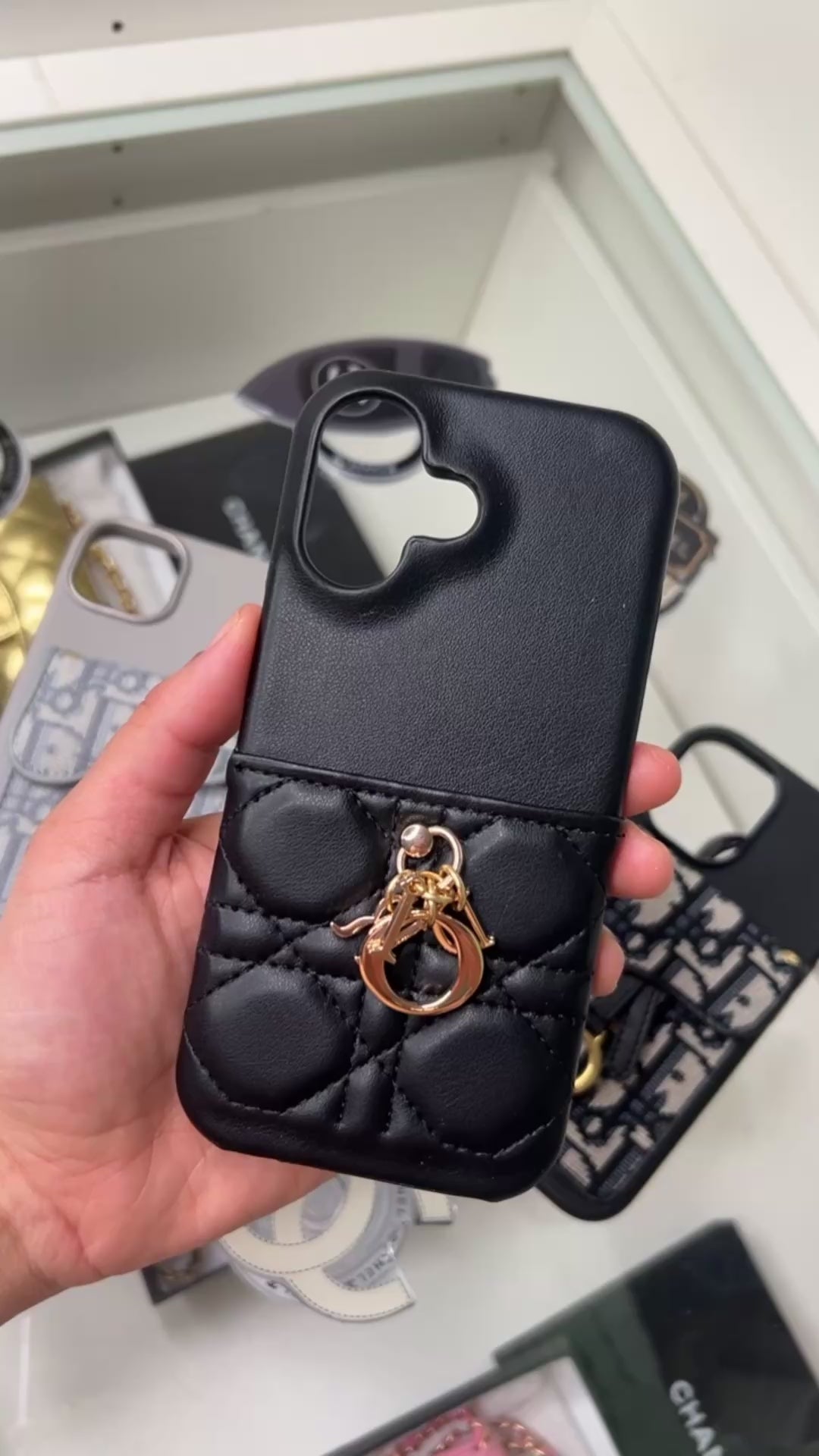 Coque D*or Noir Matelassé